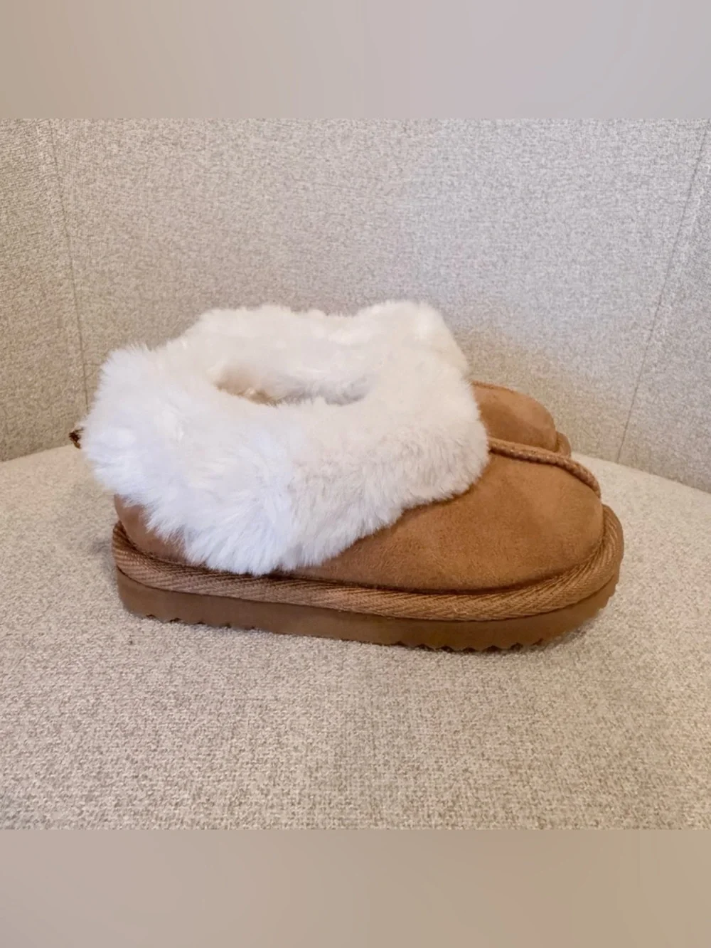 NWT Wonder Nation Toddler/ Youth chestnut faux suede/ fur slippers